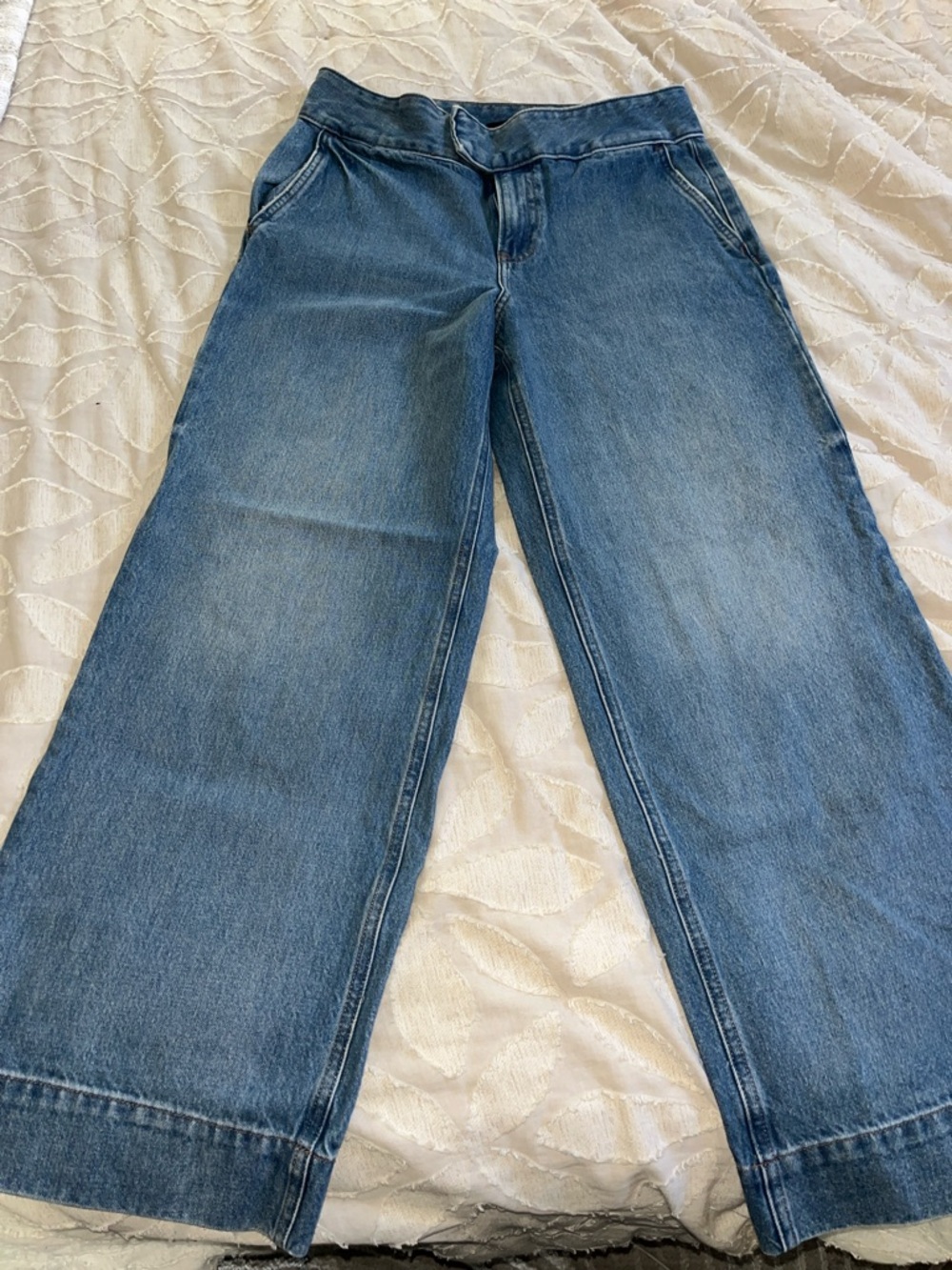 Express Wide Leg Flare Jeans in Medium Blue Wash
